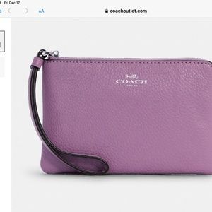 Brandnew corner zipped wristlet
